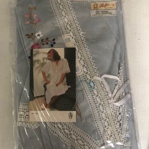 NWOT Vintage Cotton Embroidered Nightie